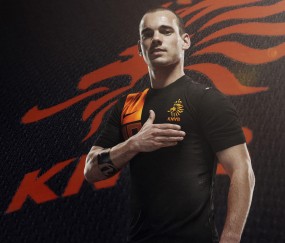 世界杯2026-意甲焦点战背后的东亚对决，日本火力如何压制中国足球的未来？