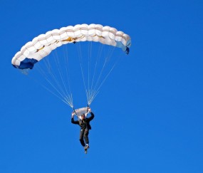 开云体育下载-当南美秘鲁遇见北欧神锋，一场跨越时空的足球想象
