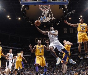 开云APP-猛龙对阵深圳队，英格拉姆用实力证明自己