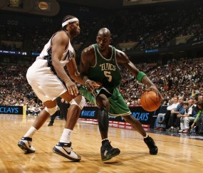 开云足球直播-当狼群沉默时，利拉德的时间如何撕裂了华盛顿的夜晚