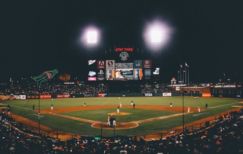 开云足球直播-开拓者封锁鹈鹕，浓眉在欧冠决赛接管比赛