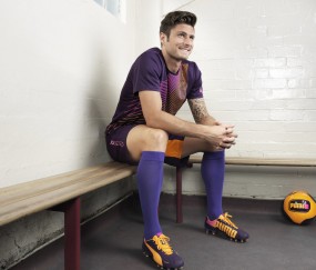 开云体育中国-冰峰对决，新疆战术铁幕如何冰封雷霆万钧