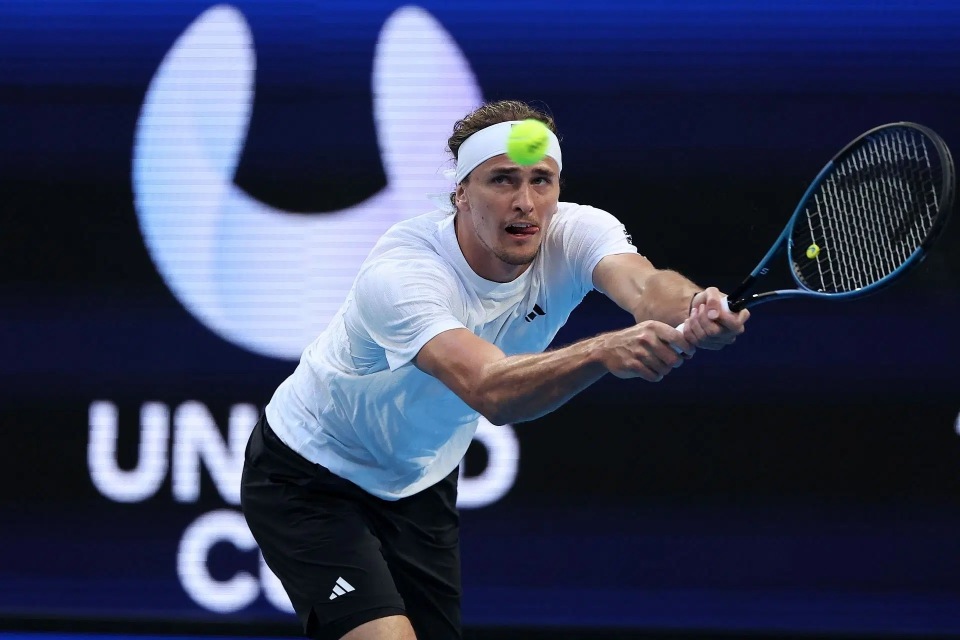 ATP总决赛横扫联合杯，兹维列夫刷新纪录