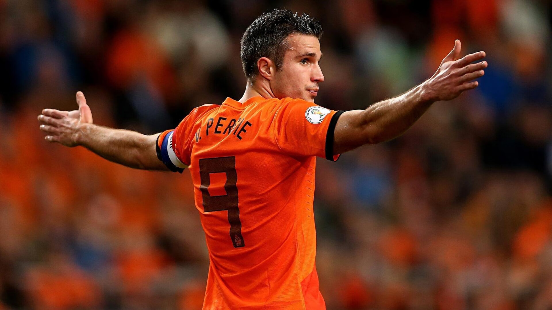 黄潜破咒法兰西，莱万登峰夺天命，一场关于唯一性的足球哲学